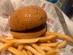 -The Habit Burger Grill 哈比特汉堡(复兴soho店)