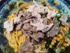 猪肝瘦肉粉-硒泉筒骨汤粉