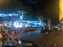 -詹爷爷乌节路街头冰淇淋
