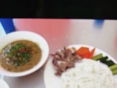 -乔岩保应烧烤店