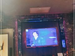 -依呀呀ktv烧烤小串(中山西路店)