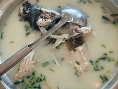 -美顺香食府鱼头老店(雪野湖店)
