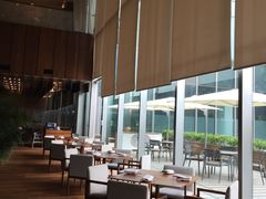 靠窗位-北京望京凯悦酒店The Lounge大堂酒廊