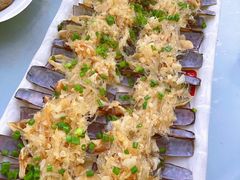 -三亚火车头万人海鲜广场