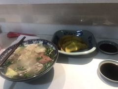 -老新隆牛肉锅贴(新街口店)