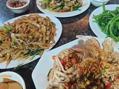 -岛中岛·海鲜大排档·万宁老字号(东澳店)