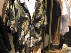 -URBAN REVIVO(济南领秀城贵和购物中心店)