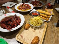 -叶派龙虾•招牌香辣蟹·海鲜(中海国际店)