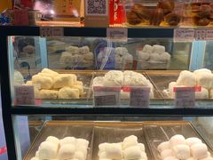 面包甜点陈列柜-和平菓局(王府井店)