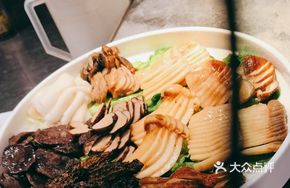 Three-Hook Mushroom Soup