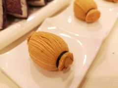 莲藕榴莲酥-顺德新世界酒店·华美轩餐厅