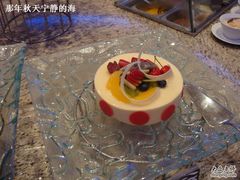 fruit&nbsp;cake-咖啡苑自助餐厅·中国大饭店