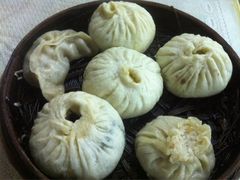 蟹黄包携众包饺-红灯笼大酒楼(通湖路店)