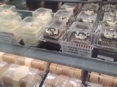 -红宝石·鲜奶小方·海派西点房(南丹店)