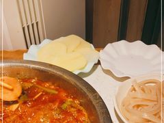 -肖肖酸萝卜鱼火锅(总店)