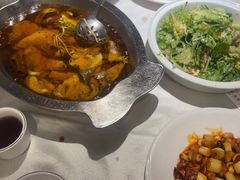 -鑫巴蜀小镇 · 水煮鱼专研店(玉桥店)