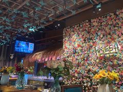 -领鲜活海鲜榴莲自助火锅(东门店)