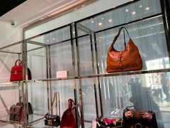 -Gucci(首创奥特莱斯店)