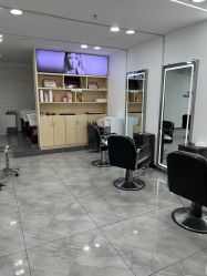 -Coo Hair salon