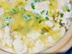 -魏铭鱼头捞饭(晋阳路店)