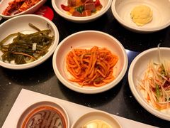 丰盛小菜-本家·添百客韩国料理(泰然店)