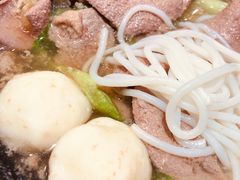 猪润墨鱼米线-华嫂冰室(尖沙咀店)