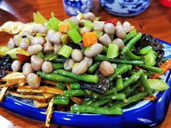 -崇德楼水盆牛羊肉泡馍馆(文艺路店)