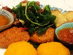 炸物拼盘-浩海火烧云傣家菜(蓝港店)
