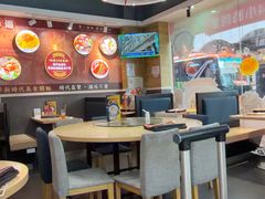 -滋味满屋美食坊(上海街店)