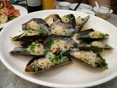 -四川小胡子海鲜(丁村万人海鲜广场店)