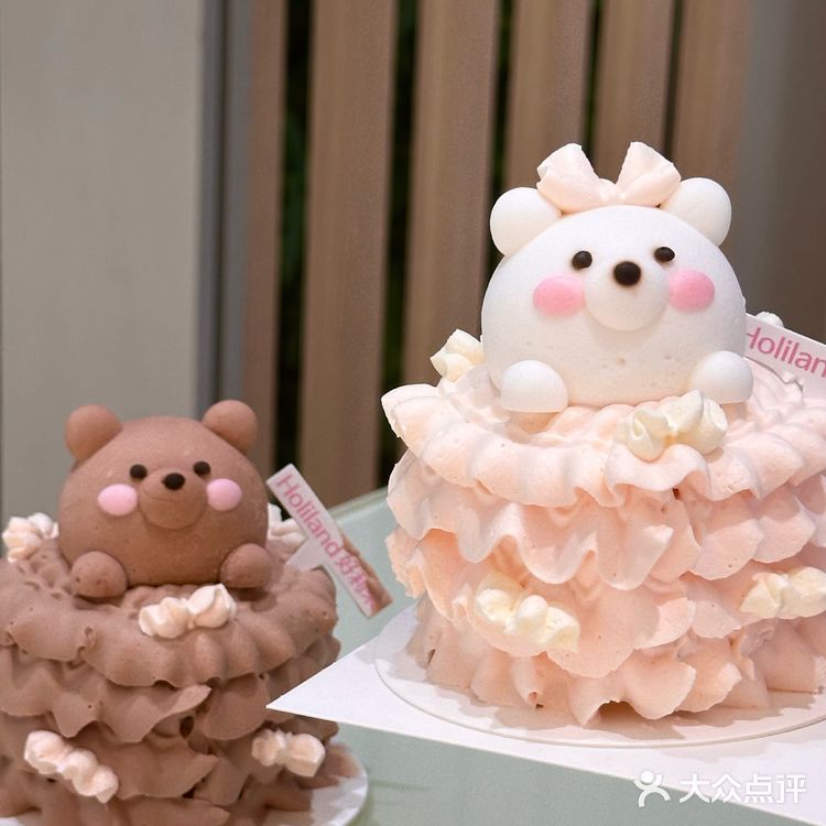 被好利来七夕的小熊🐻蛋糕萌住！到底选哪只？