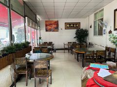 -哈尼梯田美食土菜馆