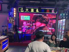 -马路牙子烧烤音乐酒馆(望京店)