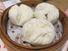 蜜汁叉烧包-赏点粤式点心(广州塔店)