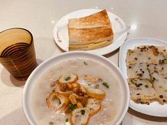 -香港新发烧腊茶餐厅(水围店)