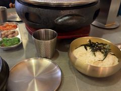 -围炉肉舍•炭烤活鳗•丹东海鲜烤肉(步行街店)