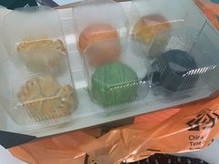 乌豆蛋黄酥-陶陶居饼家(惠福东路店)