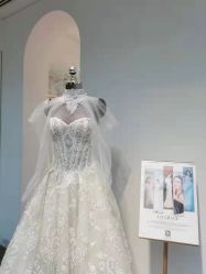 -LA GRACE高端婚纱礼服定制馆