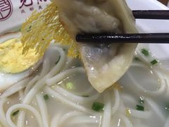 -张氏宽窄巷成都名小吃(茂业百货华强北店)