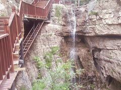 -大平台龙居瀑布旅游区