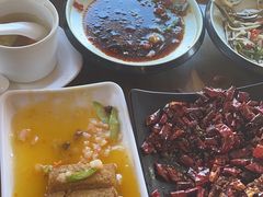 -隔壁老王·家常云南菜(花巷店)