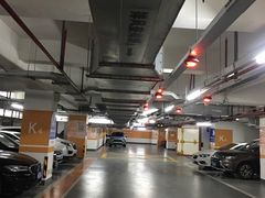 -龙湖虹桥天街-停车场