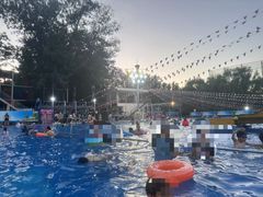-青年湖公园水上世界