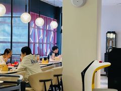 -必胜客(松雷店)