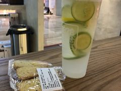 -1828王老吉·草本新茶(珠江新城地铁站店)