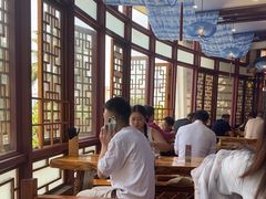 -桥香园过桥米线(国贸店)