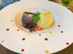 巧克力熔岩蛋糕配香草冰淇淋-Terra Rossa(陆家嘴中心店)