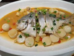 舟山鲳鱼烧年糕-上海年代·浙菜家烧·小海鲜(水上东路店)