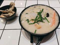 -肥汁米蘭香港米线(长宁来福士店)