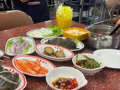 -四囍码头海鲜烧烤自助火锅(外滩南京东路悦荟广场店)
